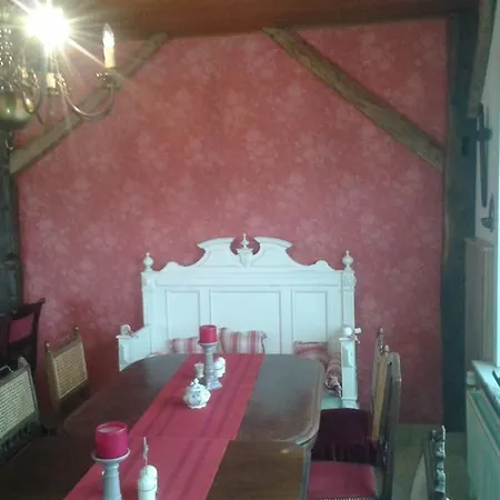 De Blauwe Maaten Bed & Breakfast Neerglabbeek